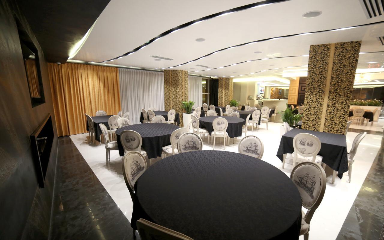 Hotel Palace Vlora Kültér fotó